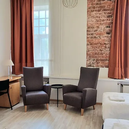 Hostel 16eur - Fat Margaret's Tallin