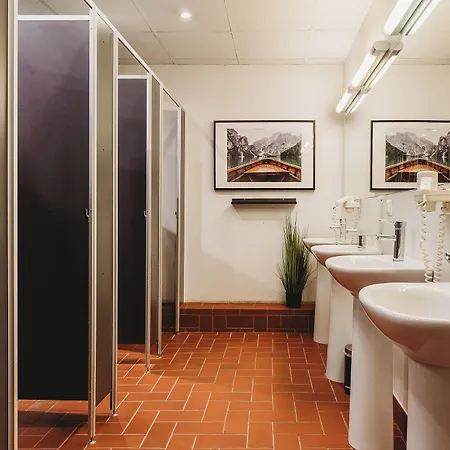 Auberge de jeunesse 16eur - Fat Margaret's