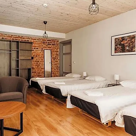 Hostel 16eur - Fat Margaret's