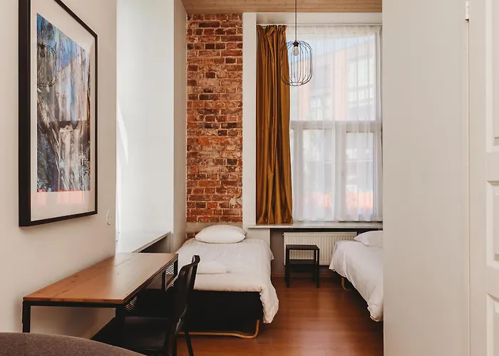 Hostel 16eur - Fat Margaret's *