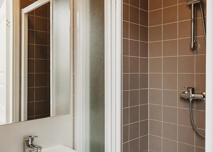 16eur - Fat Margaret's Hostel *