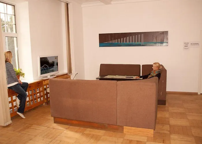 16eur - Fat Margaret's *