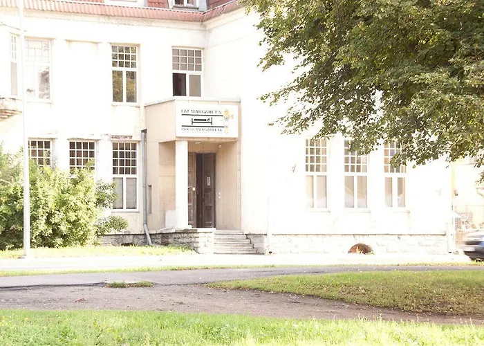 Hostel 16eur - Fat Margaret's *