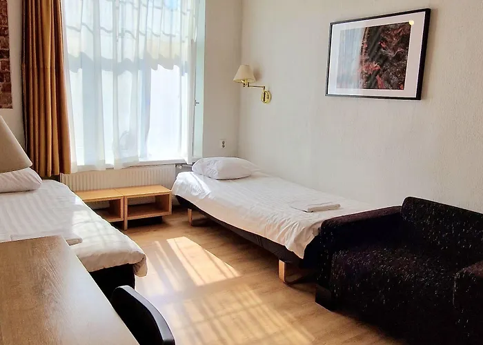 16eur - Fat Margaret's Hostal *