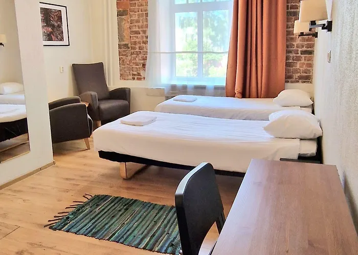 Hostal 16eur - Fat Margaret's